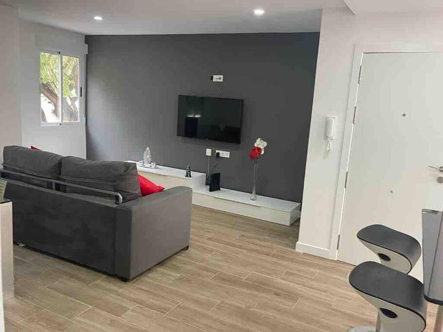 Moderno Apartamento En Elche Dış mekan fotoğraf